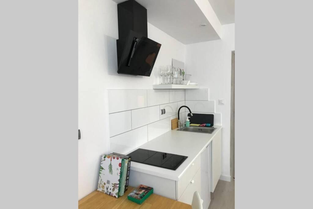 Topfloor Quietrelax-Very Cozy And Quite Apartment Varsóvia Exterior foto